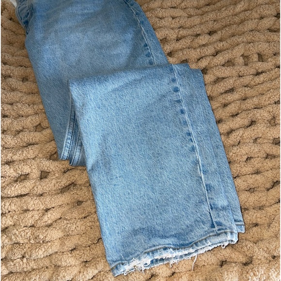 High Rise Cross Over Dad Jean - Picture 4 of 7